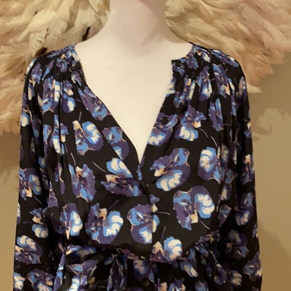 Tucker belted dress  - Picture 3 of 8